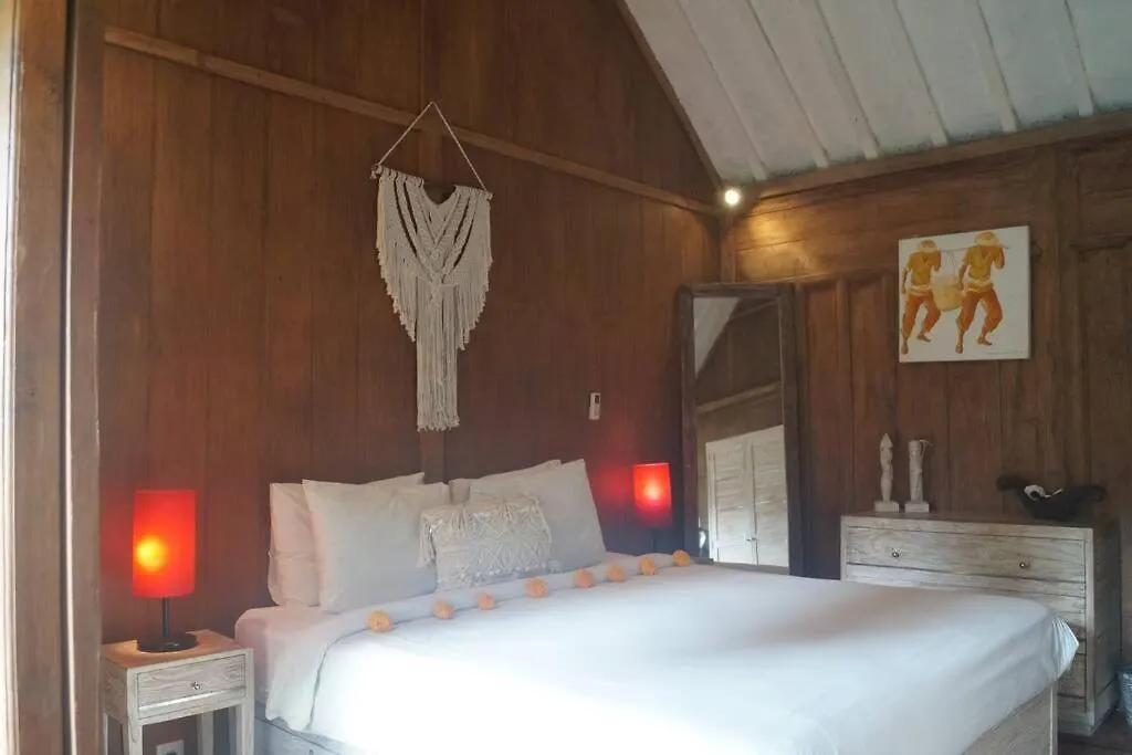 Villa Joglo Oberoi Seminyak Beautiful 4Br Villa Prime Location