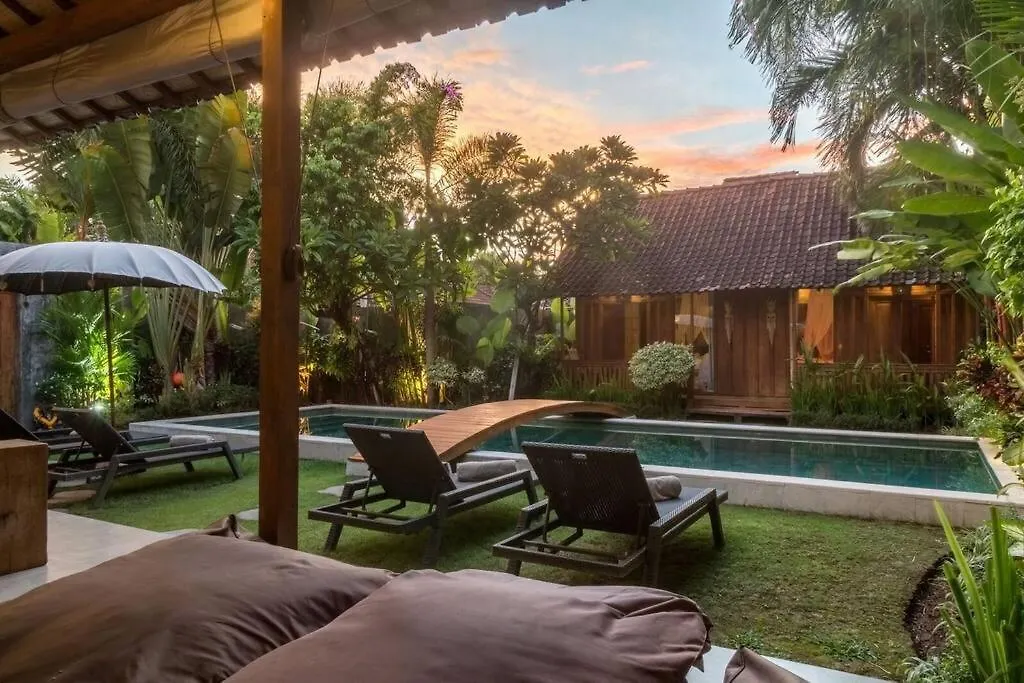 Villa Joglo Oberoi Seminyak Beautiful 4Br Villa Prime Location אינדונזיה