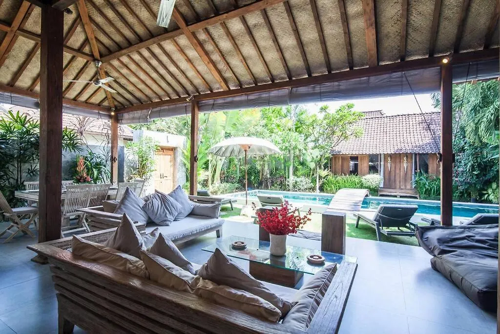 Villa Joglo Oberoi Seminyak Beautiful 4Br Villa Prime Location