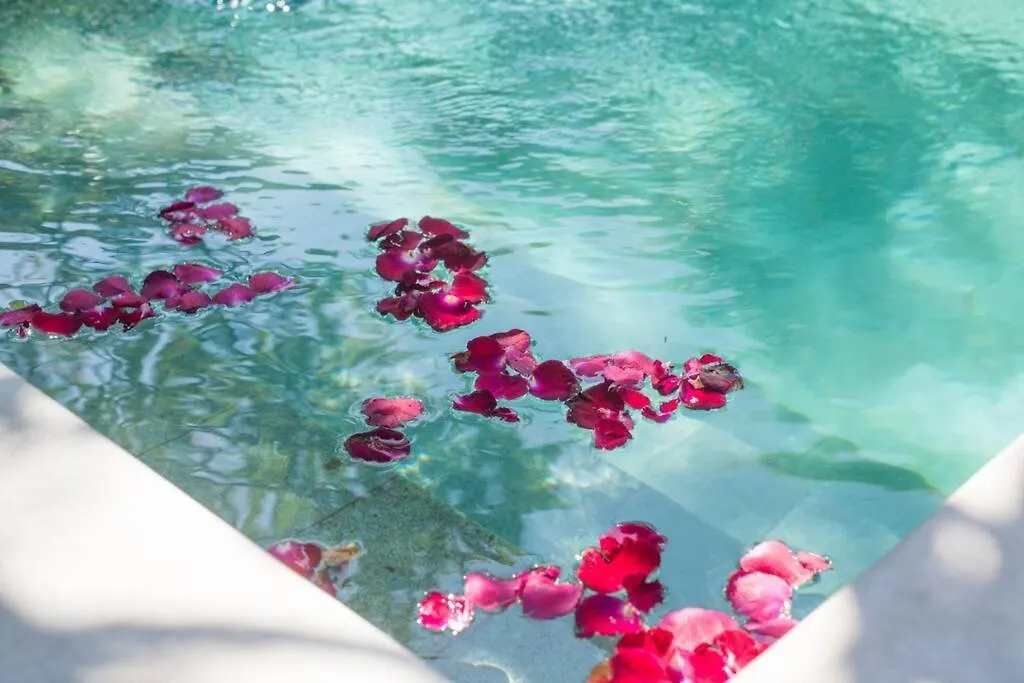 Villa Joglo Oberoi Seminyak Beautiful 4Br Villa Prime Location סמיניאק