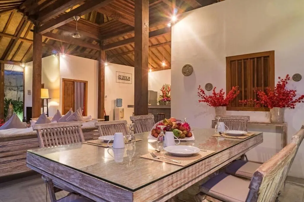 Villa Joglo Oberoi Seminyak Beautiful 4Br Villa Prime Location אינדונזיה