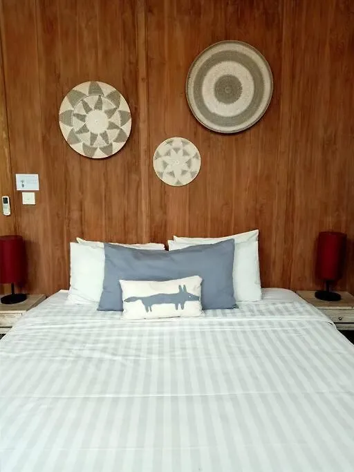 Villa Joglo Oberoi Seminyak Beautiful 4Br Villa Prime Location 0*, סמיניאק